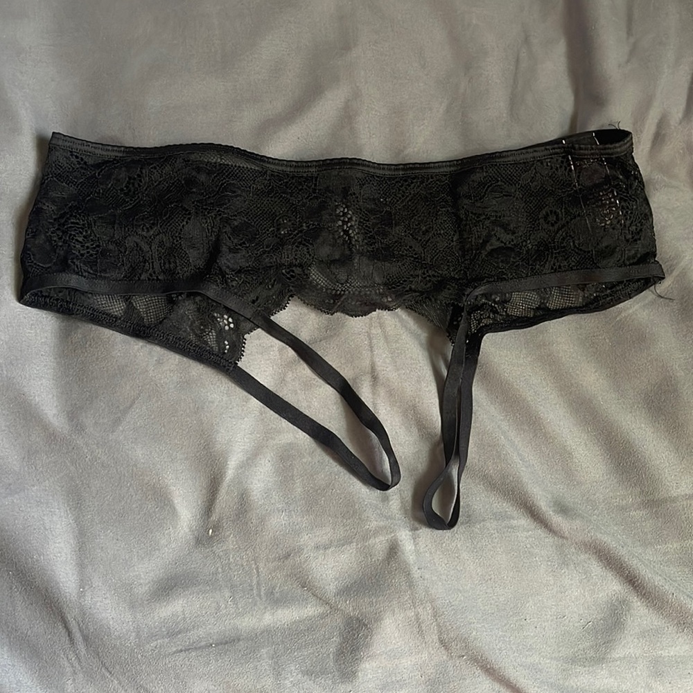 Victoria’s Secret overt panty, size S